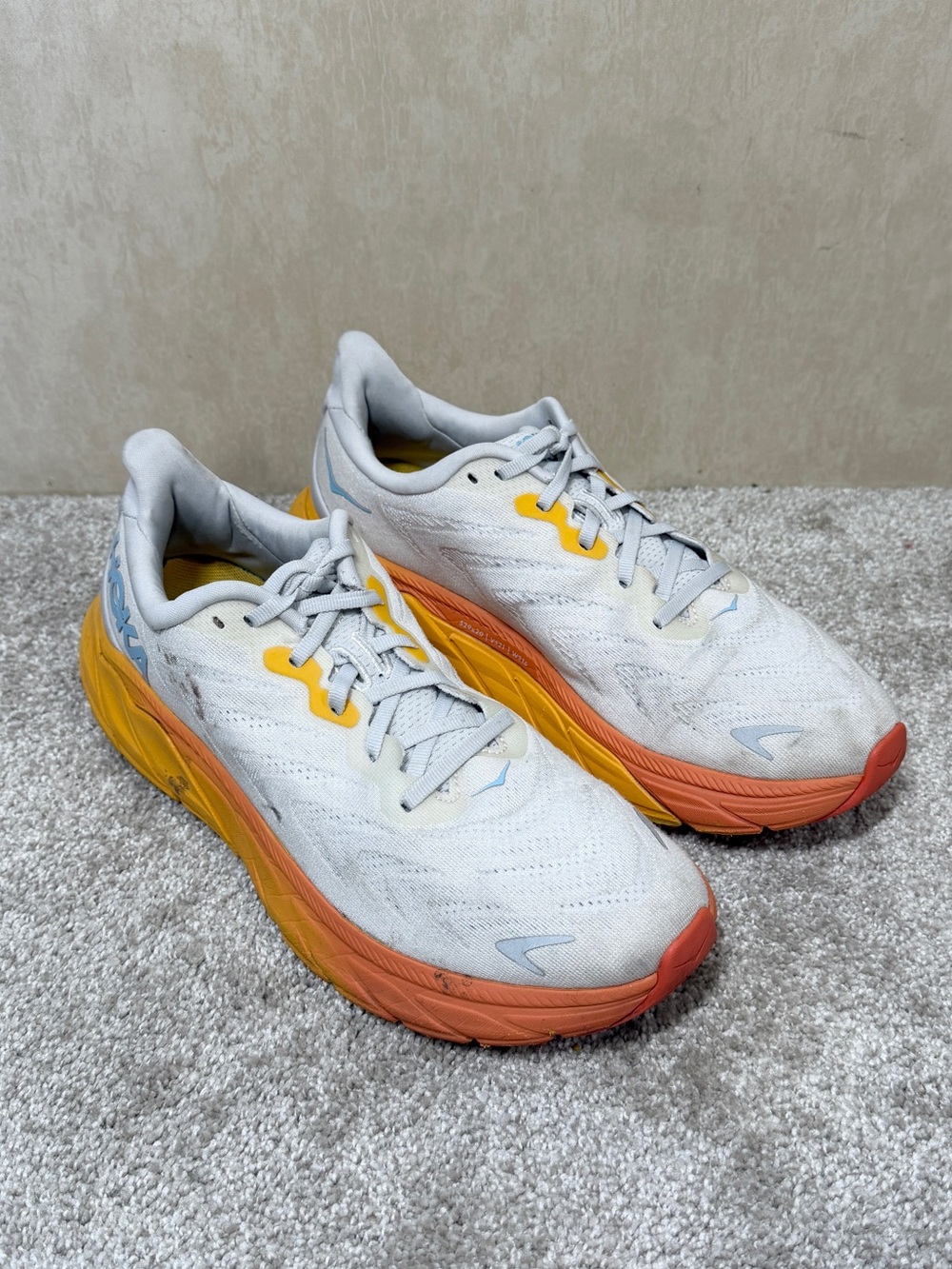 Hoka One One Women’s Arahi 6 Sneakers Shoes Running in Nimbus Bloud 10.5B